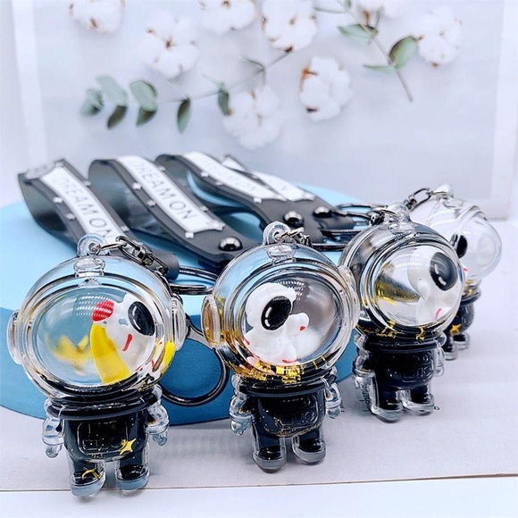 Accessories - Astronaut Keychain